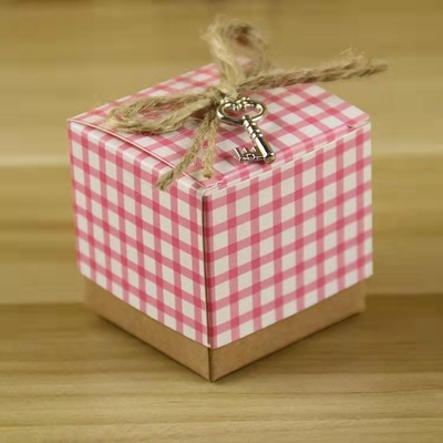 تحقق من أنماط حلوى الشوكولاته ورقة مربع مربع 260gsm حفل زفاف لصالح هدية مربع
